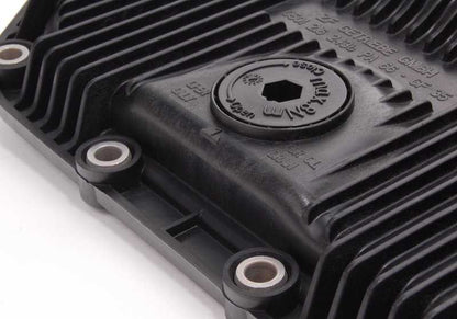 Kit d'huile et de filtre pour la boîte de vitesses automatique OEM 24152333903 pour BMW E90, E91, E92, E93, E60, E61, E63, E64, E65, E66, F01, F02, E83, E70, E71. BMW d'origine.