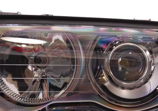 Feele sinistro Xenon OEM 63128377265 per BMW E46 330i e 330i XDRive (2000-2005). Compatibile con il cambiamento manuale e automatico, la trazione posteriore e totale. BMW originale.