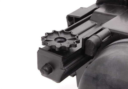 Feele sinistro Xenon OEM 63128377265 per BMW E46 330i e 330i XDRive (2000-2005). Compatibile con il cambiamento manuale e automatico, la trazione posteriore e totale. BMW originale.