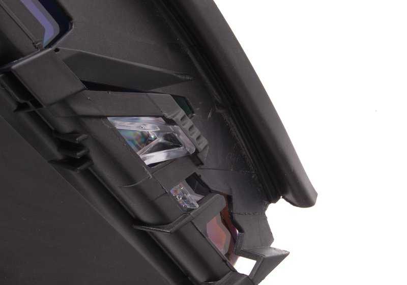 Feele sinistro Xenon OEM 63128377265 per BMW E46 330i e 330i XDRive (2000-2005). Compatibile con il cambiamento manuale e automatico, la trazione posteriore e totale. BMW originale.