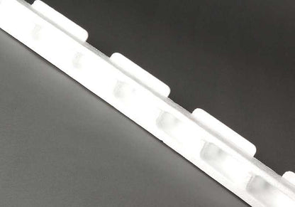 INSERT ECRONNAIRE OEM 51121960721 pour BMW E36. Pièce d'origine pour le support arrière. Compatible avec tous les modèles BMW E36. BMW d'origine.