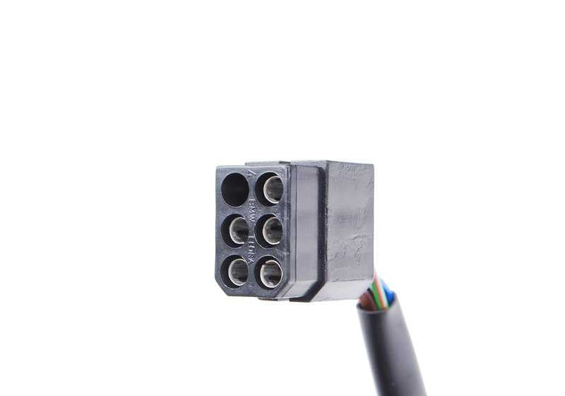 Arnés de cableado de luces traseras para varios modelos/series de BMW (OEM 61111243873). Original BMW.