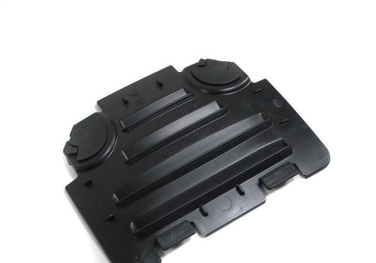 Tapa izquierda del paso de rueda OEM 51718045553 para BMW E82, E88, E90, E90N, E92, E92N, E93, E93N. Original BMW.