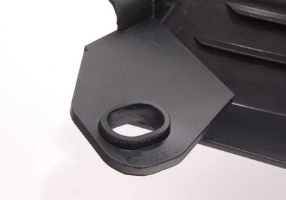 Embellecedor de estribo trasero derecho negro OEM 51478174532 para BMW E38. Original BMW.