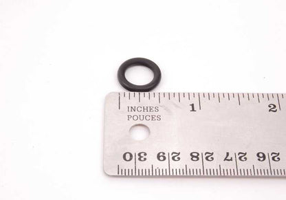 Junta tórica OEM 13647830611 para BMW E36, E46, E39, Z3, E85, E86, E52. Recambio original BMW para inyectores de combustible. Dimensiones: 9,3x2,62 mm.