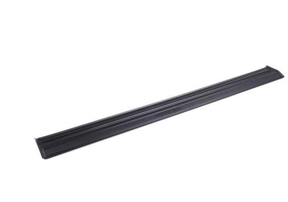 Moldura frontal OEM 51472252280 para BMW E36. Original BMW.
