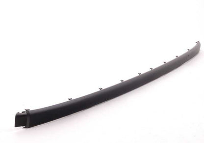 Moldura central paragolpes trasero OEM 51127030605 para BMW Serie 3 E46. Original BMW.