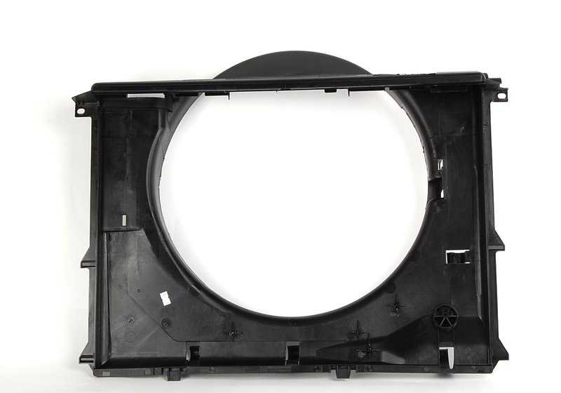 Soporte del ventilador OEM 17101438457 para BMW E39 520i con motor M52 y cambio manual o automático. Compatible con modelos fabricados entre 1996 y 2003. Pieza original BMW.