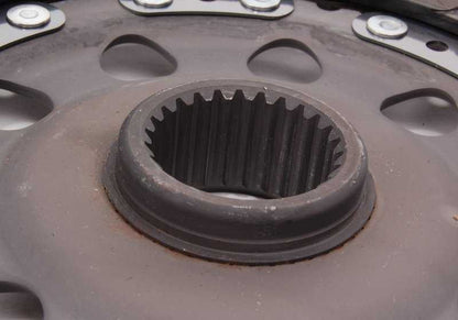 Kit de embrague OEM 21207603248 para BMW E92, E93, F10, F12, F13. Compatible con motores N63T y cambio automático. Original BMW.