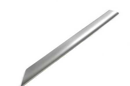 Embellecedor puerta trasera derecha OEM 51457047166 para BMW Serie 3 E46. Original BMW.