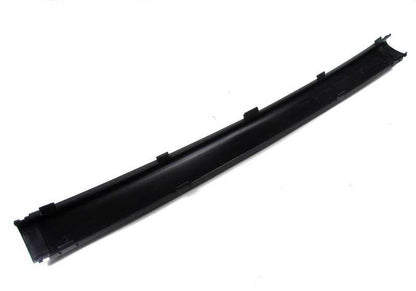Listón protector parachoques delantero centro OEM 51118195304 para BMW Serie 3 E46. Original BMW.