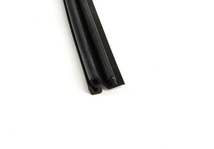 OEM Rubber Pull 17111737713 per BMW E39, E38, E52. BMW originale per il sistema di radiatore o set di raffreddamento. Lunghezza: 621 mm. BMW originale.