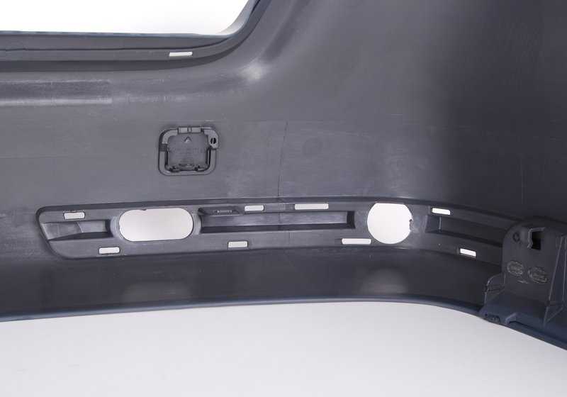 Parachoques trasero imprimado OEM 51122498505 para BMW E39. Repuesto original BMW.