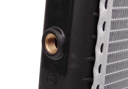 Radiador de refrigeración OEM 17111728907 para BMW E30, E36, Z3. Original BMW.