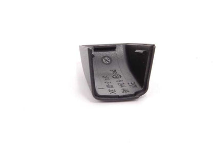 Caperuza derecha OEM 51162699098 para BMW Serie 3 E46 (1998-2004) en color negro. Original BMW.