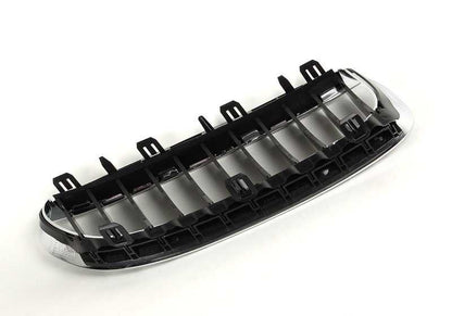 Rejilla de adorno izquierda OEM 51137077931 para BMW Serie 6 E63, E64 (2002-2010). Original BMW.