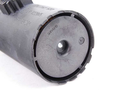 Filtro de carbón activo OEM 16136757522 para BMW E46. Compatible con sistemas de ventilación de gases del depósito. Repuesto original BMW.