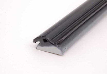 Cubierta derecha OEM 51212230374 para BMW E34. Original BMW.