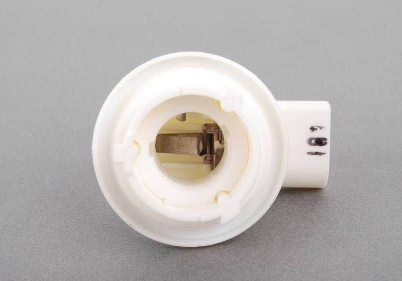 Portalámparas de bombilla amarilla OEM 63136904823 para BMW E46 y BMW Motorrad RK26. Compatible con intermitentes delanteros y laterales. Original BMW.