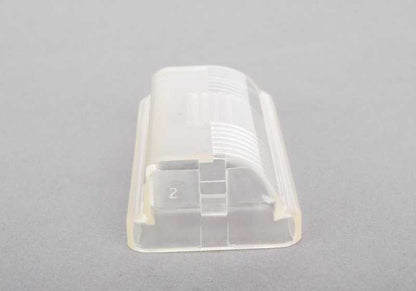 TULIP DE LUMIÈRE arrière OEM 63311382403 pour BMW E34 et E32. Compatible avec les modèles 518i, 518g, etc. de 1989 à 1996. Pièce BMW originale.