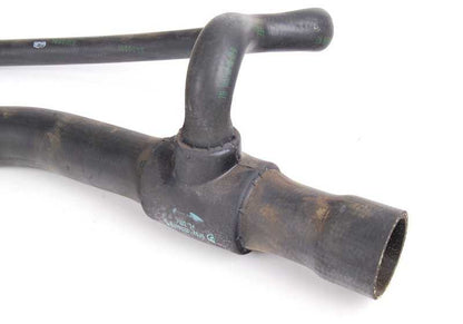 Tuyau d'eau OEM 11531722682 pour BMW E34 et E32. Pièce BMW d'origine, compatible avec le système de refroidissement. Idéal pour garder le moteur à une température optimale.