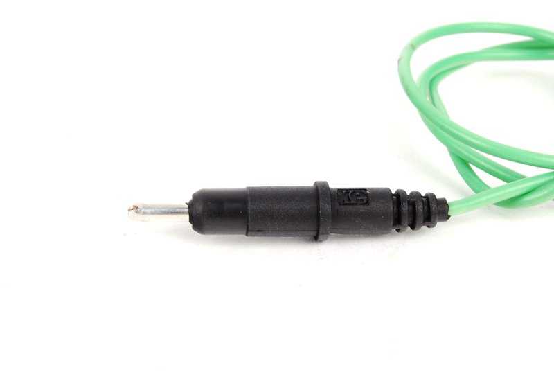 Waterproof rundsteckkontakt 2.5 for BMW 3 Series E30, E36, 5 Series E34, 7 Series E32, 8 Series E31 (OEM 61130007443). Original BMW