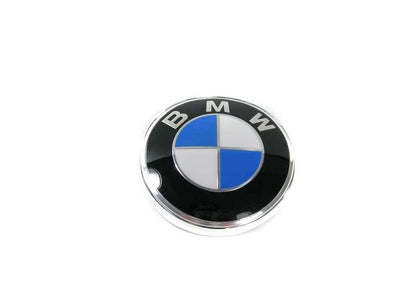 Emblema trasero maletero OEM 51141872329 para BMW E24. Pieza original BMW.