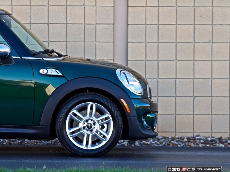 Jante de liga leve 6.5Jx16 ET48 prata OEM 36116791940 para MINI R56, R56 LCI, Clubman R55, R55 LCI, Cabrio R57, R57 LCI, Coupé R58, Roadster R59. MINI originais.