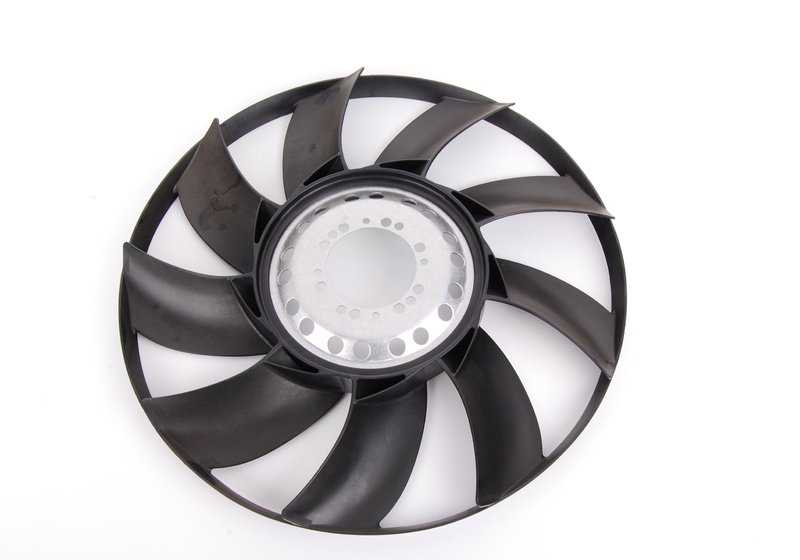 OEM radiator fan 17417504732 for BMW 7 E65 Series (735i, 745i, 760i) Models with N62/N73 motor. Compatible between 2001-2008. Original BMW.