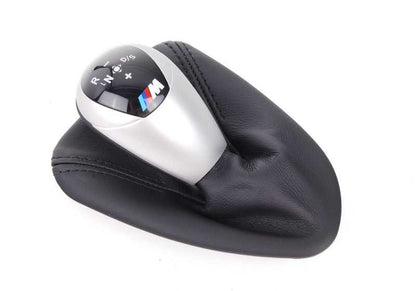 Pomo de cambio M Performance OEM 25122283705 para BMW E90, E90N, E92, E92N, E93, E93N con cambio DKG Drivelogic. Con logo M Performance y funda incluida. Original BMW.