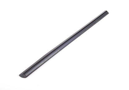 Lateraler Verzierungen linker Heckfenster OEM 51368402587 für BMW E53 x5 3.0d, 3.0i {Models FA71, FA72, FA81, FA82, FB71, FB72, FB81, FB82, FA11, FA12}. Original BMW.