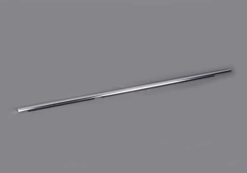Cubierta exterior del hueco de la puerta trasera izquierda para BMW X5 E70, E70N (OEM 51357174393). Original BMW