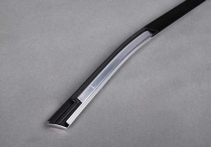 Moldura exterior cromada puerta delantera izquierda OEM 51337174391 para BMW X5 E70, E70N. Original BMW.