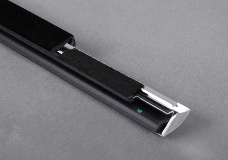 External cover of the right front door OEM 51337174392 for BMW E70. Original BMW.