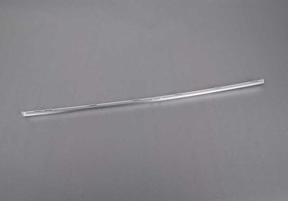 Embellecedor cromado marco superior ventana puerta trasera izquierda OEM 51357174389 para BMW E70, E70N. Original BMW.