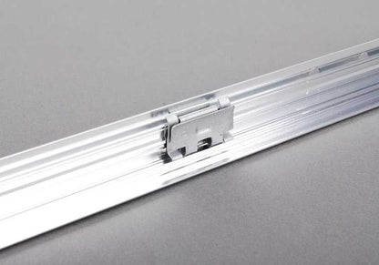 Embellecedor cromado marco superior ventana puerta trasera izquierda OEM 51357174389 para BMW E70, E70N. Original BMW.