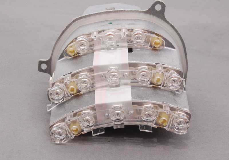 LED OEM intermitente OEM 63127245815 para BMW E90, E91. BMW original.