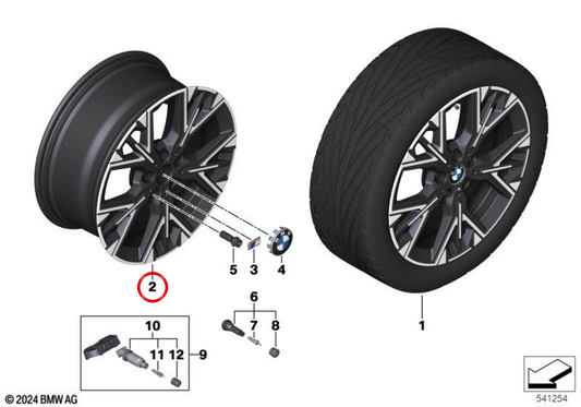 Roda de liga leve M Performance Y-Spoke 975 OEM 36115A35E68 para BMW F70. BMW genuíno.