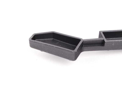 Guía deslizante izquierda OEM 52107119629 para BMW E60, E60N, E61, E61N. Pieza original BMW para asiento delantero con regulación eléctrica.