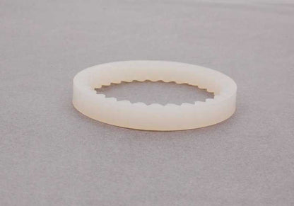 Anel de amortecimento para BMW E81, E82, E87N, E88, E90, E91, E92, E93, F07, F01, F02, E89 (OEM 26117527617). BMW originais.