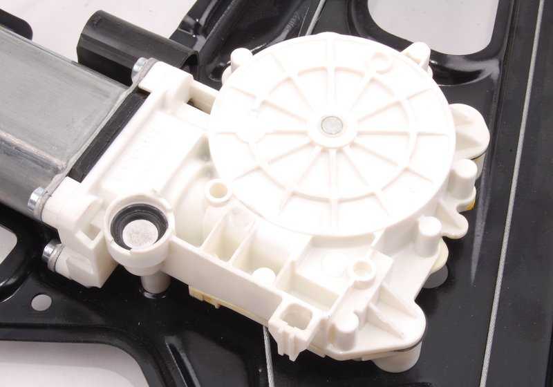 Elevador de ventana eléctrico trasero derecho para BMW Serie 7 E38 (OEM 51358125204). Original BMW.