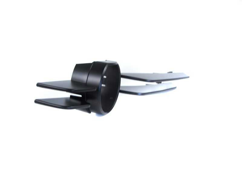 Grille côté droit OEM 51118204358 pour BMW E46. Pièce BMW originale.