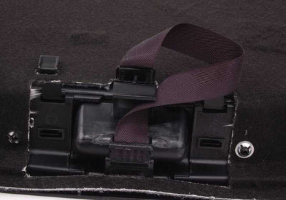 OEM 5147823611 tronco de alto para BMW E46. Ideal para proteger a sujeira e o tronco líquido. Acessório BMW original.