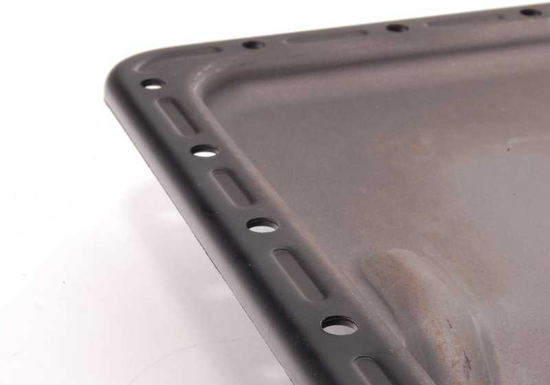Cárter de aceite OEM 11131704393 para BMW Serie 7 E38 y Serie 8 E31 con motor M73. Original BMW.