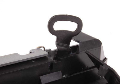 Pestillo giratorio derecho OEM 51200556769 para MINI R50, R53, R56, Clubman R55, Cabrio R52, Coupé R58... y más. Original MINI.