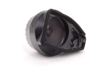 Altavoz trasero derecho OEM 65138370868 para BMW E36. Pieza original BMW. Ideal para sistema estéreo trasero. Repuesto original, perfecta compatibilidad y calidad garantizada.