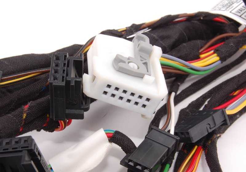 Cableado calefacción/climatizador OEM 64116941439 para BMW E90, E91, E92, E93 (316d, 316i). Original BMW. Ideal para reparar el sistema de aire acondicionado o calefacción.
