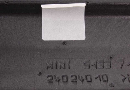 Embellecedor pilar delantero derecho OEM 51337119718 para MINI R50, R53. Pieza original MINI. Ideal para sustituir moldura exterior del pilar A lado acompañante.