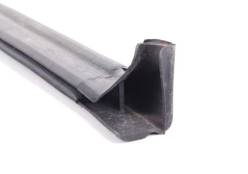 Junta de estanqueidad derecha del capó OEM 51718215894 para BMW E46. Original BMW.
