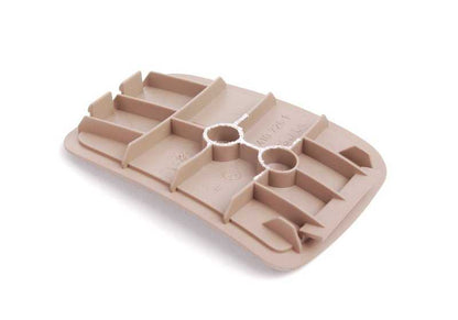 Tapa lateral derecha beige OEM 51438412364 para BMW Z3 E36 (modelos: 1.8, 1.9, 2.0 con motor M43, M44, M52). Compatible con versiones manuales y automáticas. Original BMW.